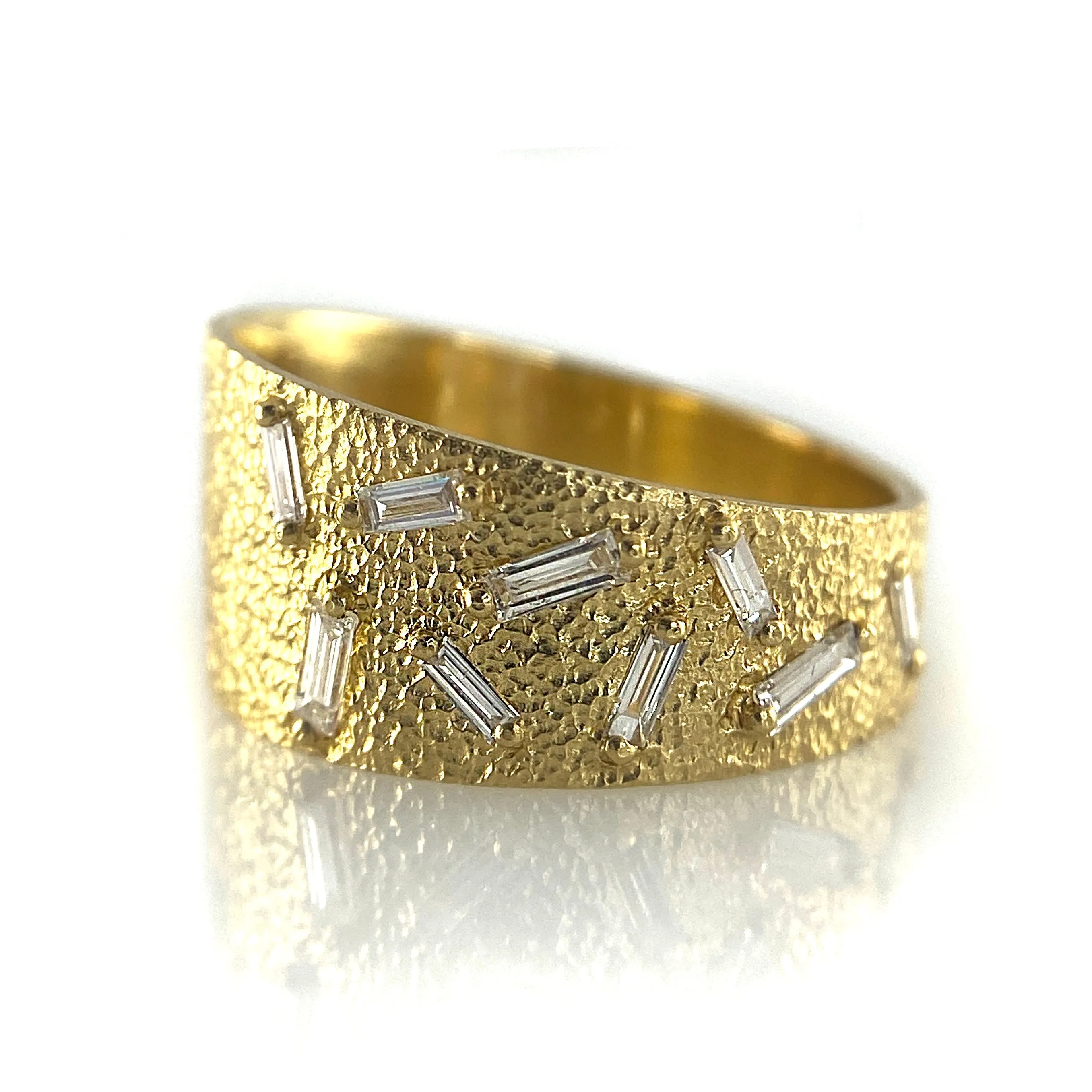 18k Gold Ice Ring