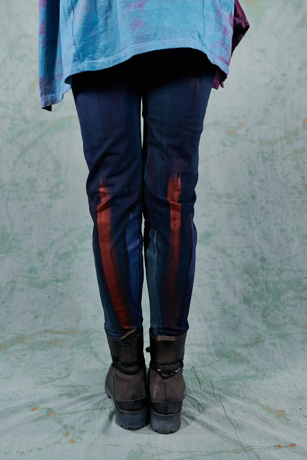 3136 Lightweight Legging-Indigo-Time lapse