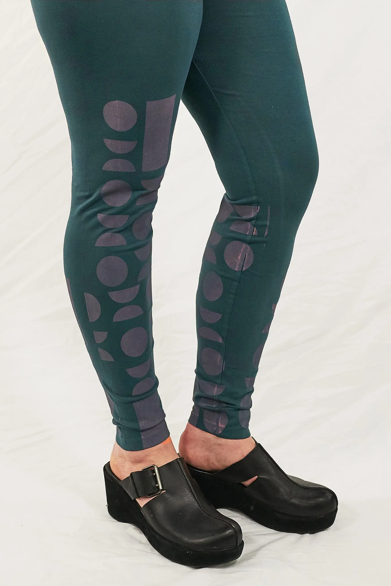 3136 Lightweight Leggings Puddle-P