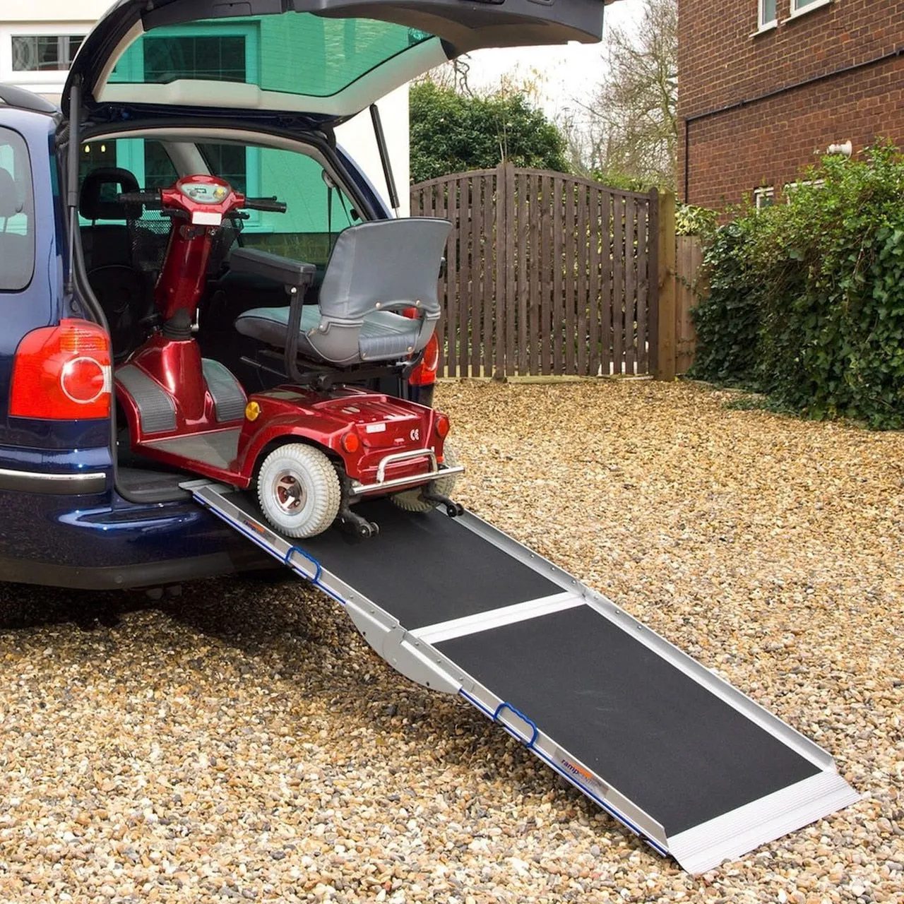 Aerolight Broad Lightweight Portable Bi-Folding Ramp