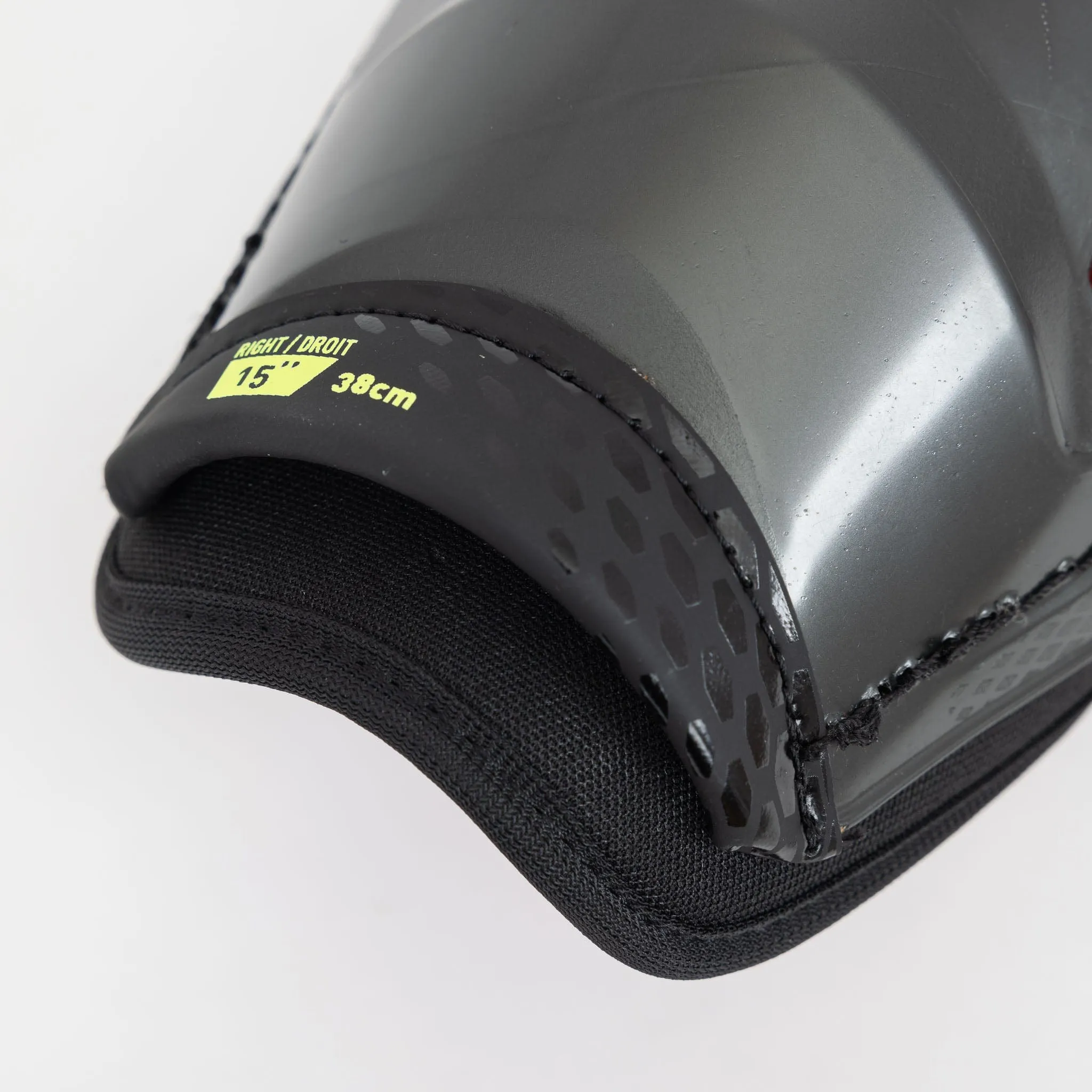 Bauer Vapor Velocity Senior Hockey Shin Guards - 2022