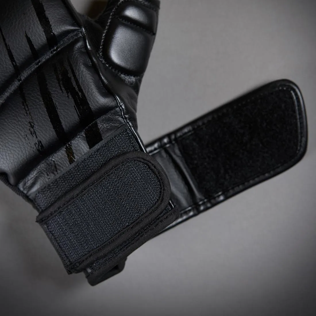 Cardio Boxing Mitts 500 - Black