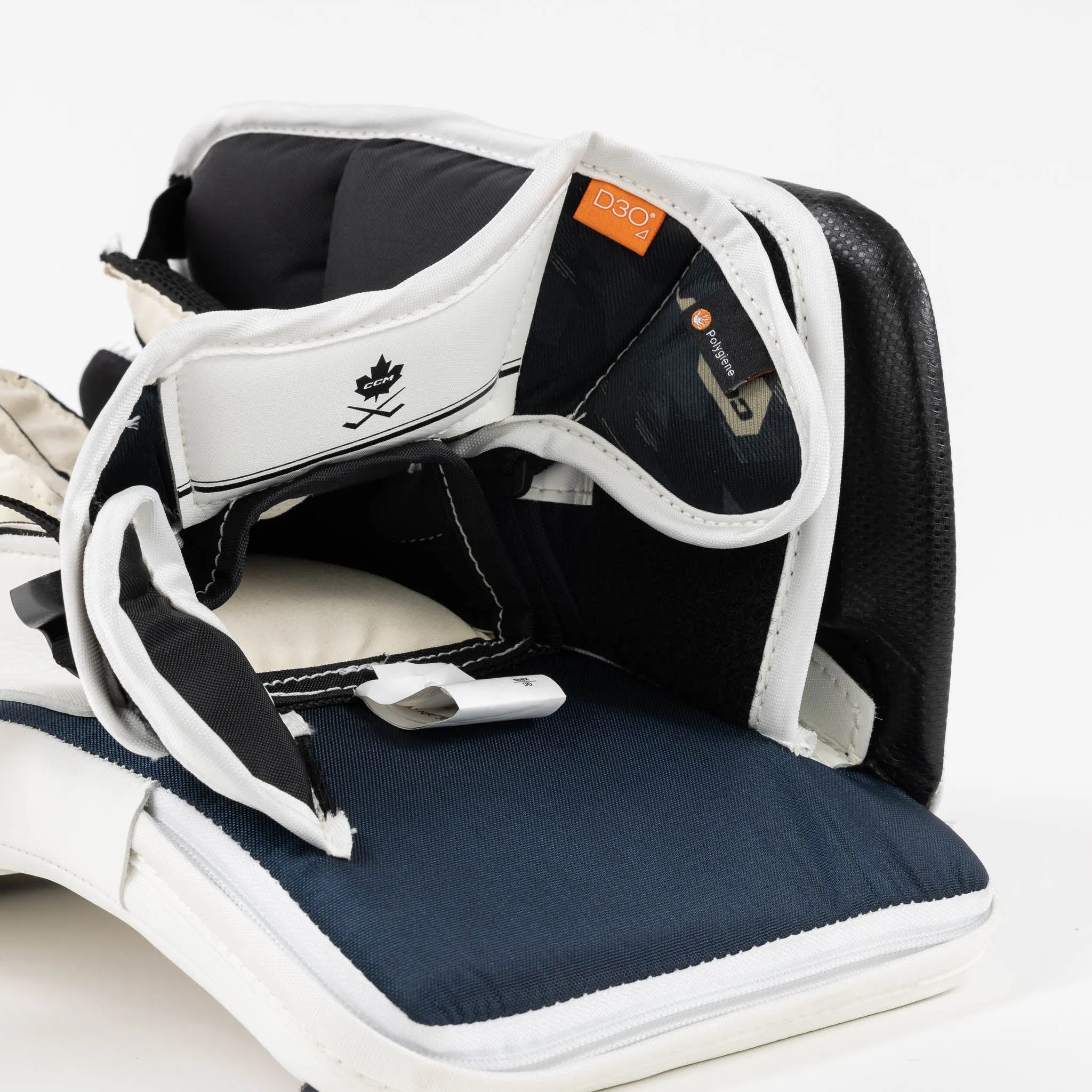CCM Axis 2 Senior Goalie Blocker