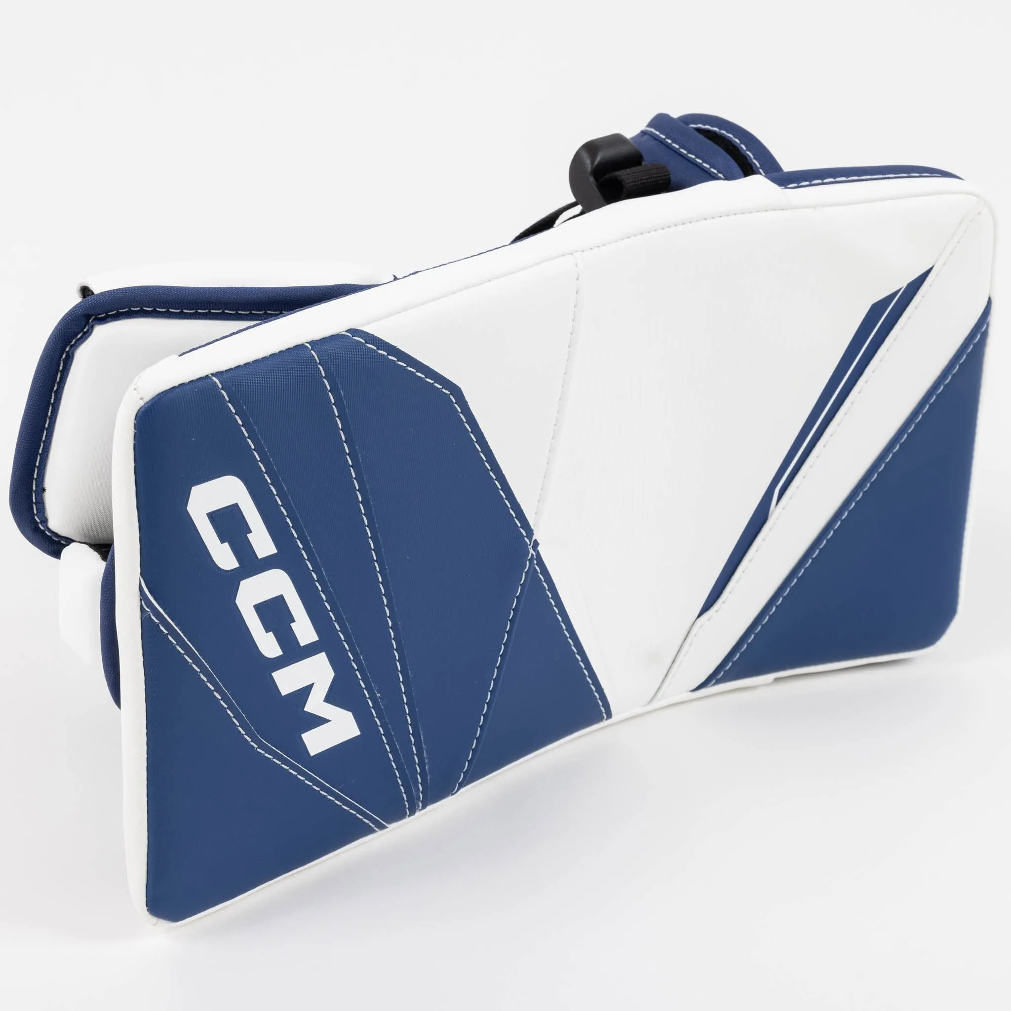 CCM Axis 2.5 Junior Goalie Blocker
