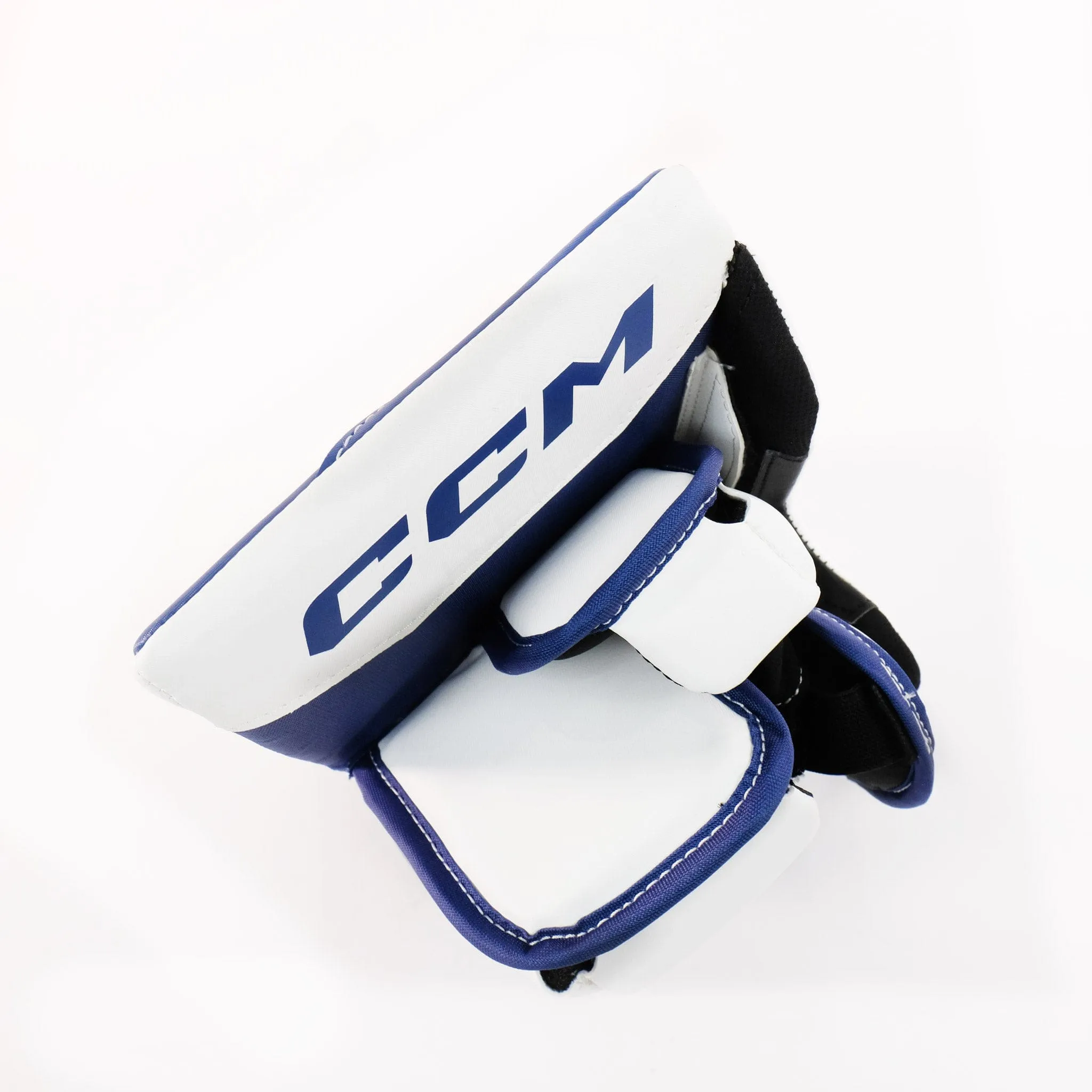 CCM Axis 2.5 Junior Goalie Blocker