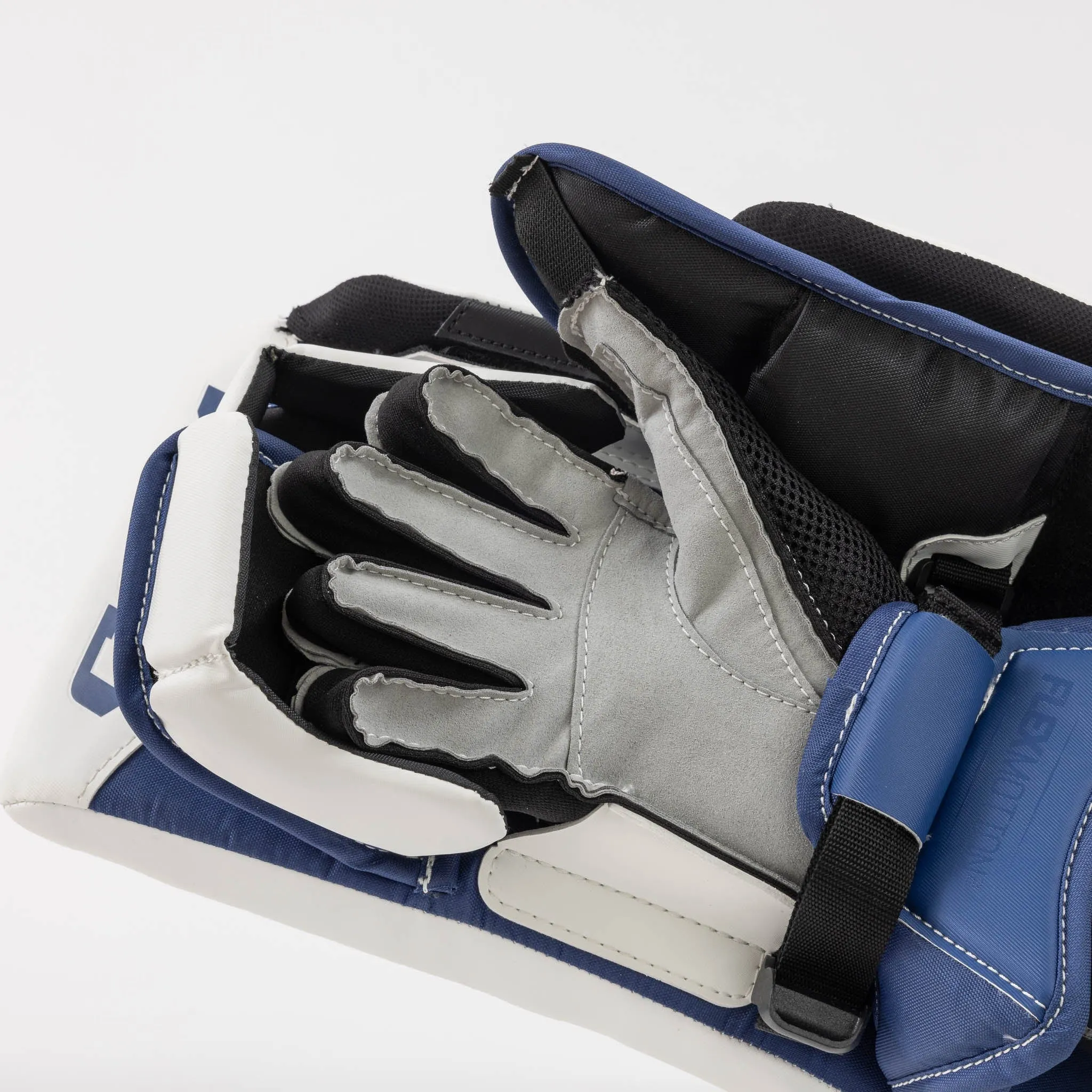 CCM Axis 2.5 Junior Goalie Blocker