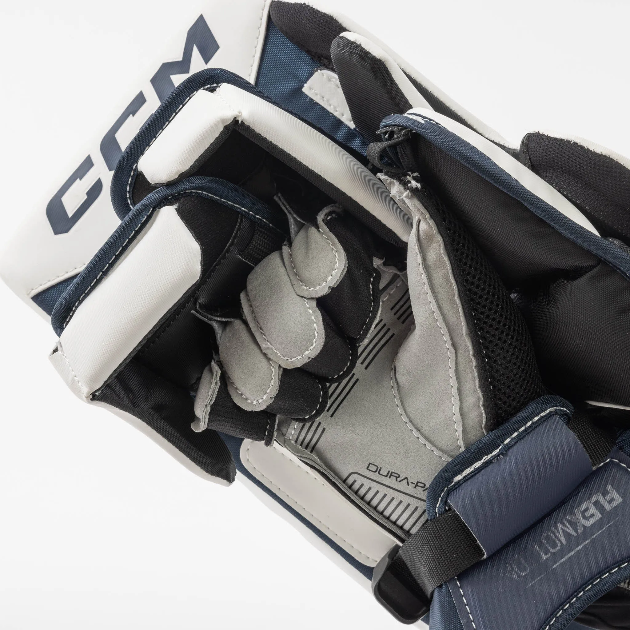 CCM Axis 2.9 Intermediate Goalie Blocker