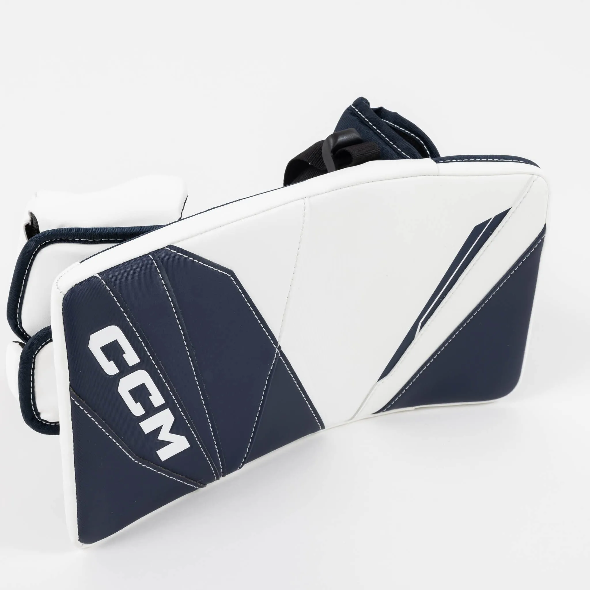 CCM Axis 2.9 Intermediate Goalie Blocker