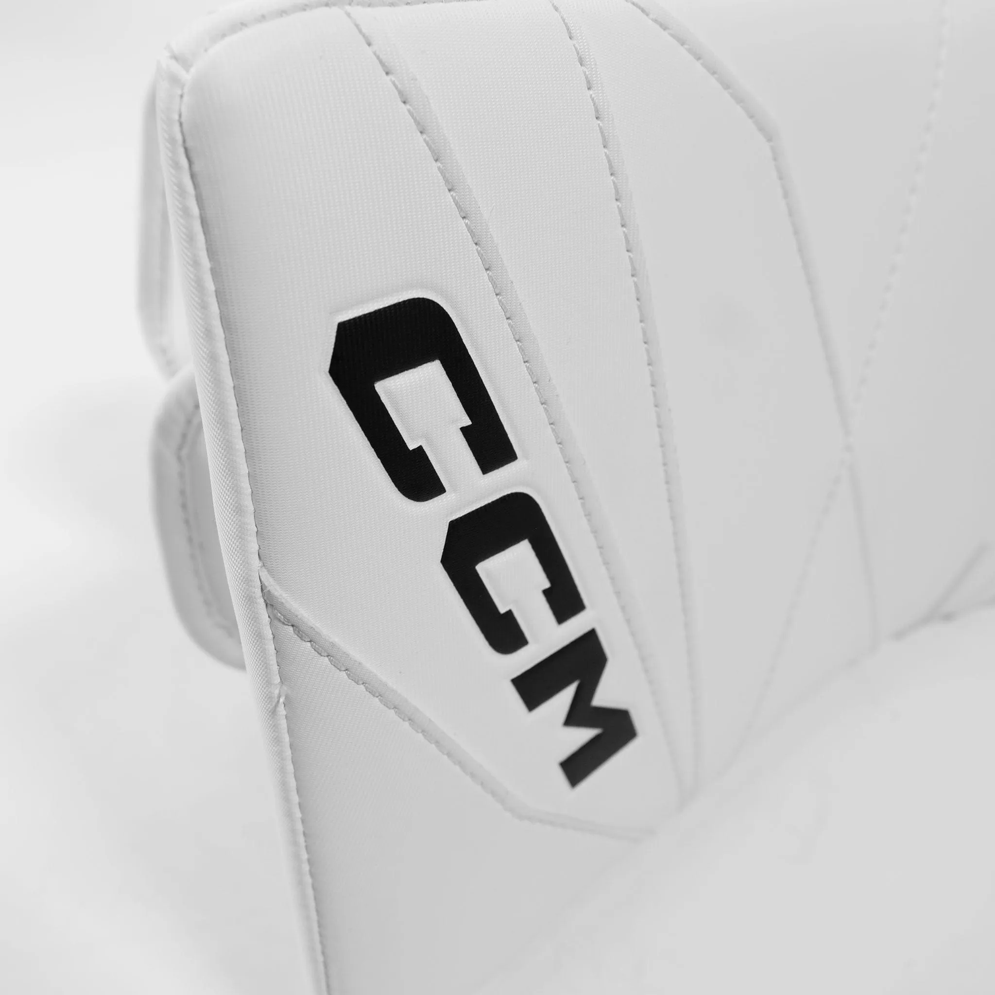 CCM Axis 2.9 Senior Goalie Blocker - Source Exclusive