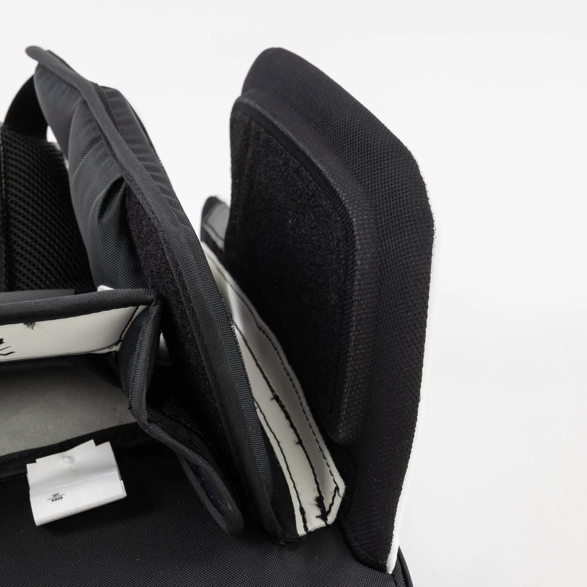 CCM Axis 2.9 Senior Goalie Blocker