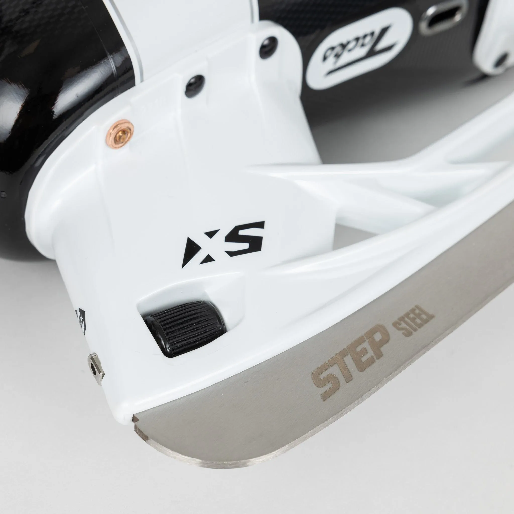 CCM Tacks 652 Hockey Skates - Senior