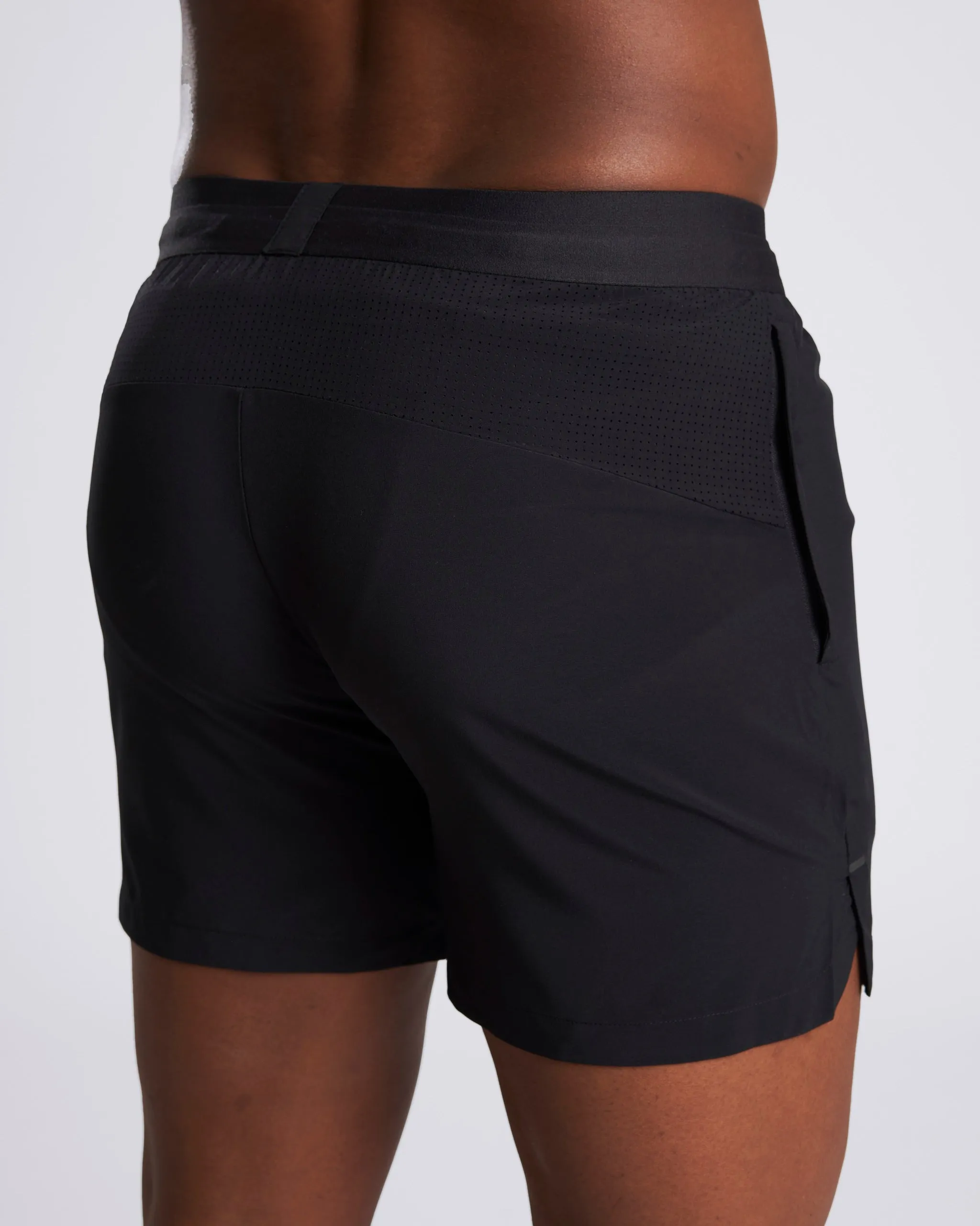 Central Lightweight Performance Shorts Black