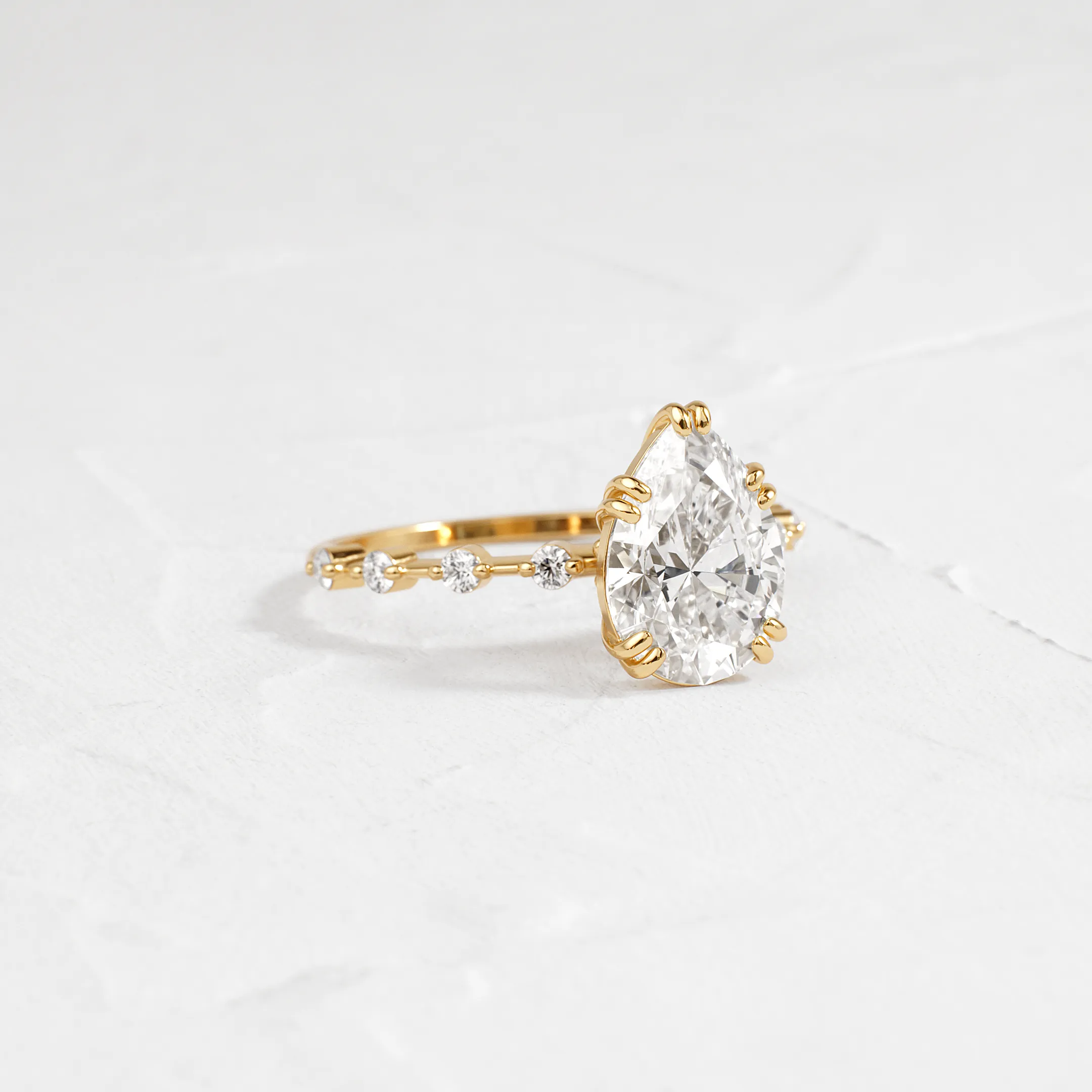 Distance Ring, Pear Cut