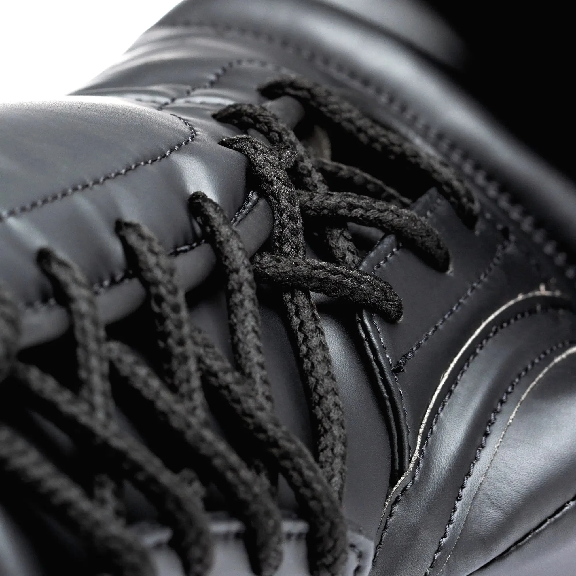Elite 2 Pro Boxing Gloves - Laced