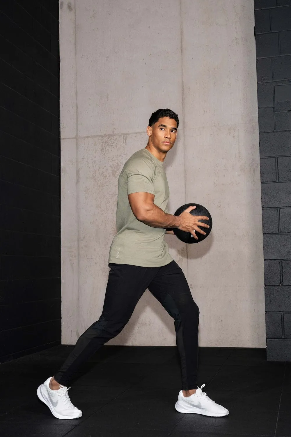 Essential Training Top in Khaki