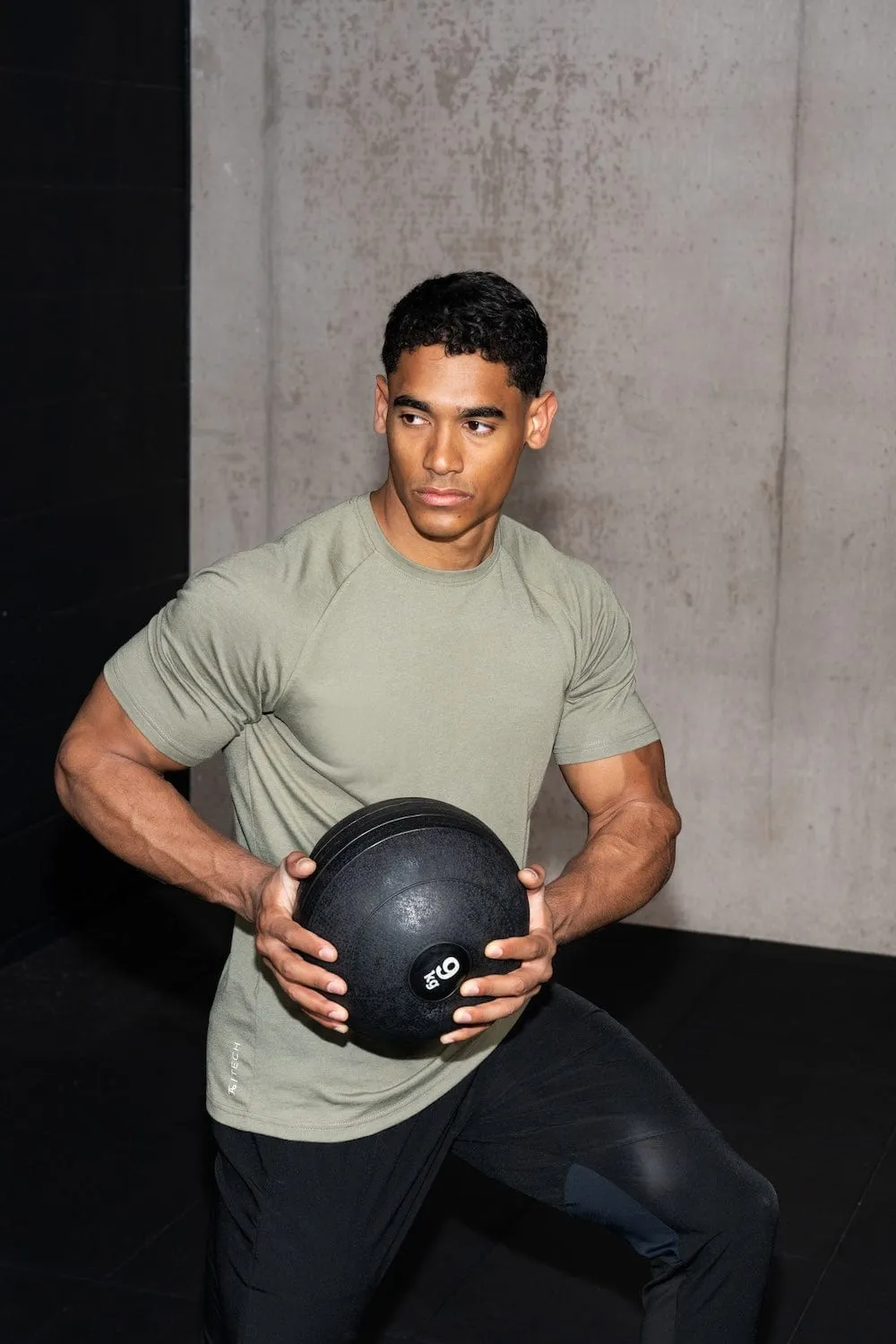 Essential Training Top in Khaki
