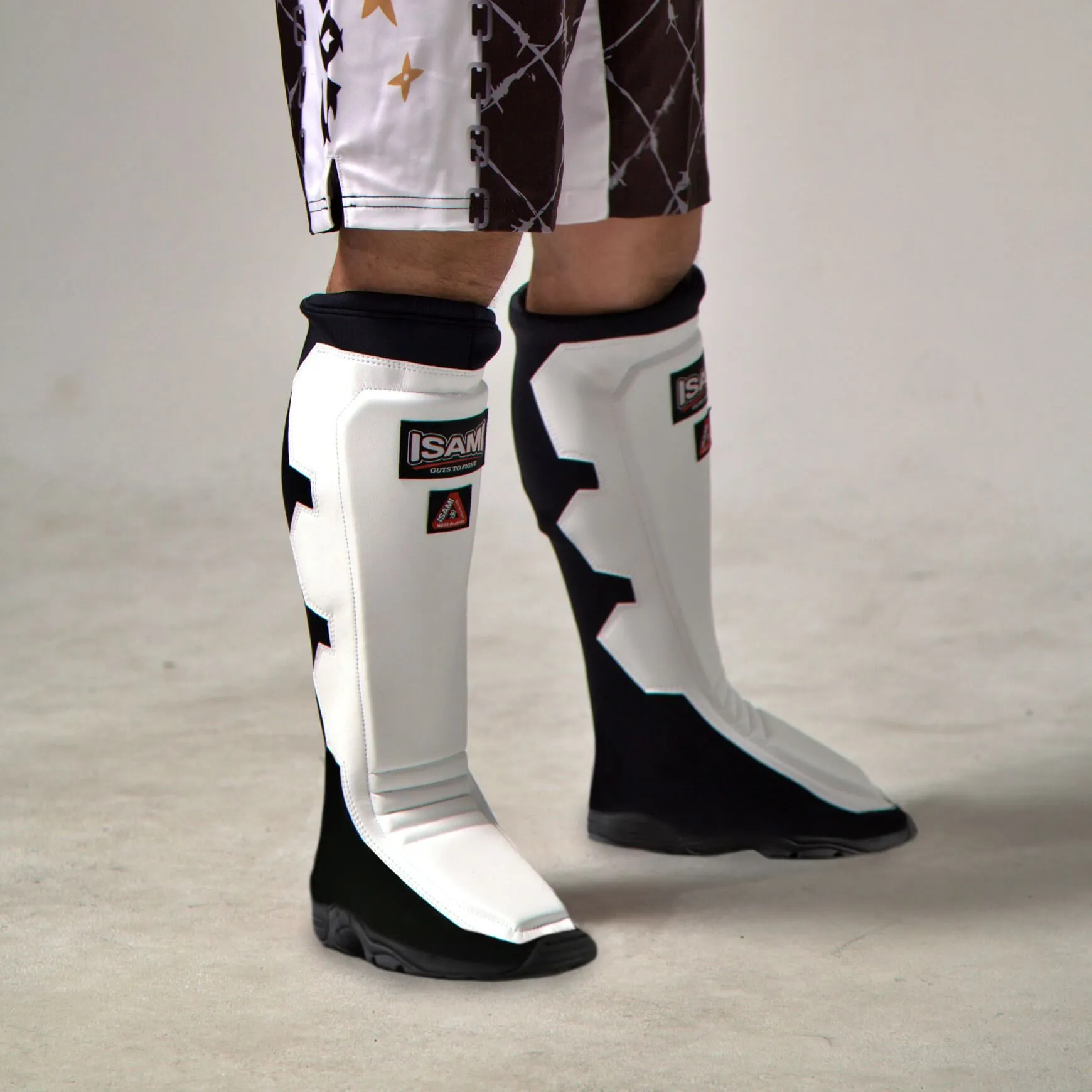 Isami Wrestling Kick Pads