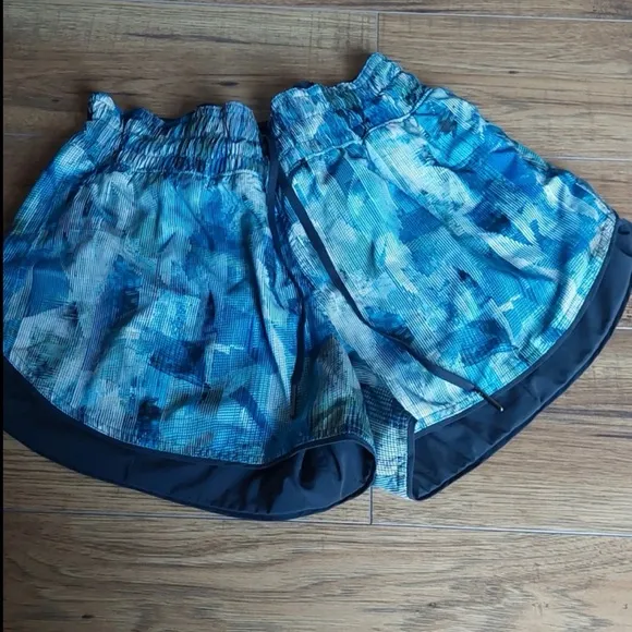 Lululemon Choose A Side navy blue Shorts