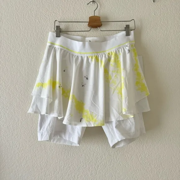 Lululemon Court Rival HR Skirt Extended Liner - Cross Court Wash Electric Lemon