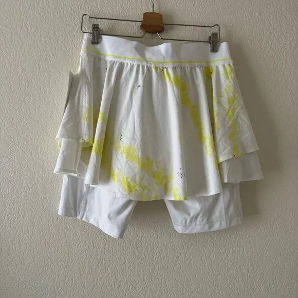 Lululemon Court Rival HR Skirt Extended Liner - Cross Court Wash Electric Lemon