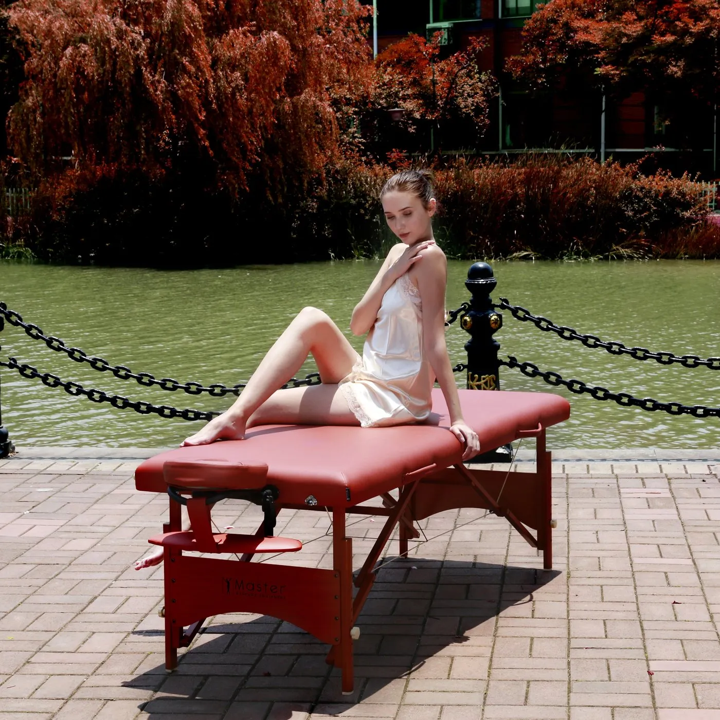 Master Massage 28" FAIRLANE™ Portable Massage Table Package