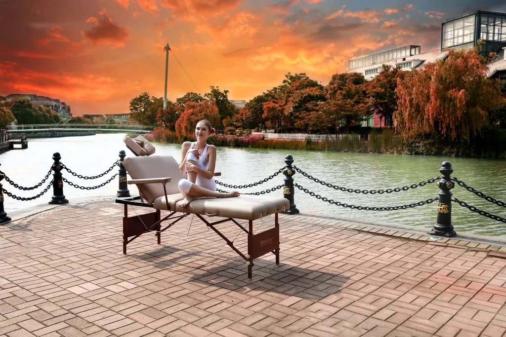 Master Massage 30" DEL RAY™ SALON Portable Massage Table Package