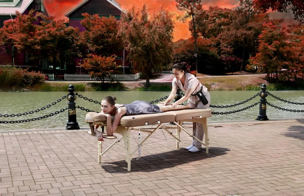 Master Massage 30" Phoenix™ Portable Massage Table Package with Therma-Top®