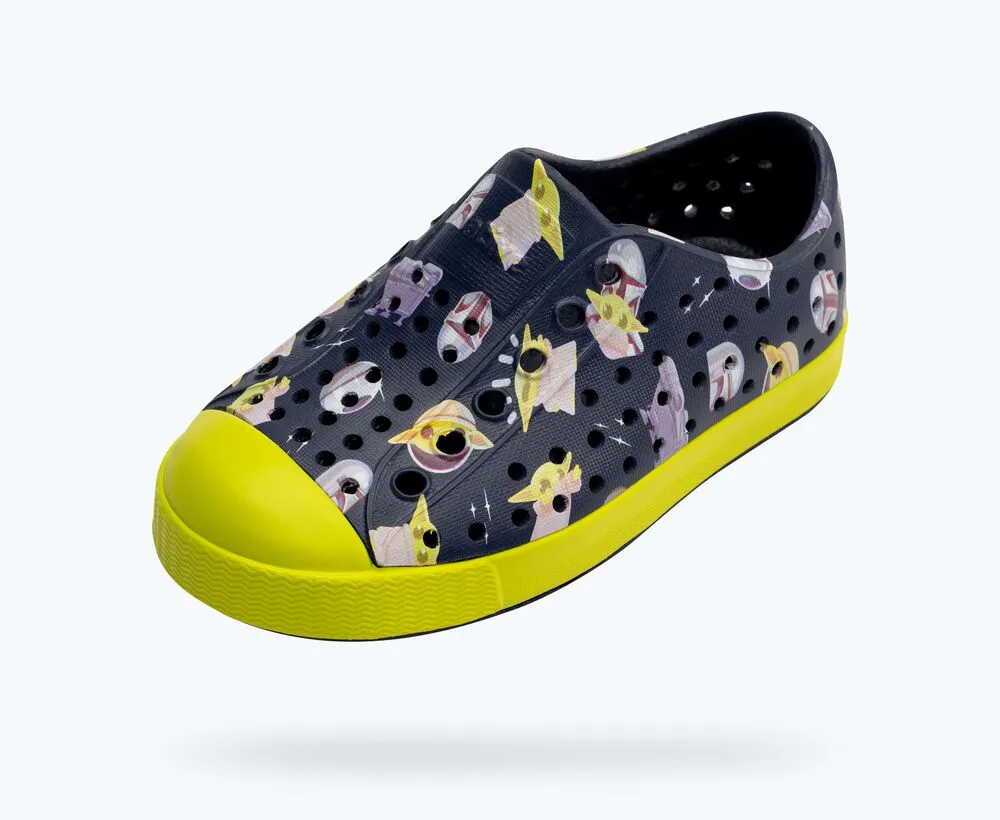 Native Jefferson Star Wars Print - Regatta Blue / Chartreuse Green / Mando AOP