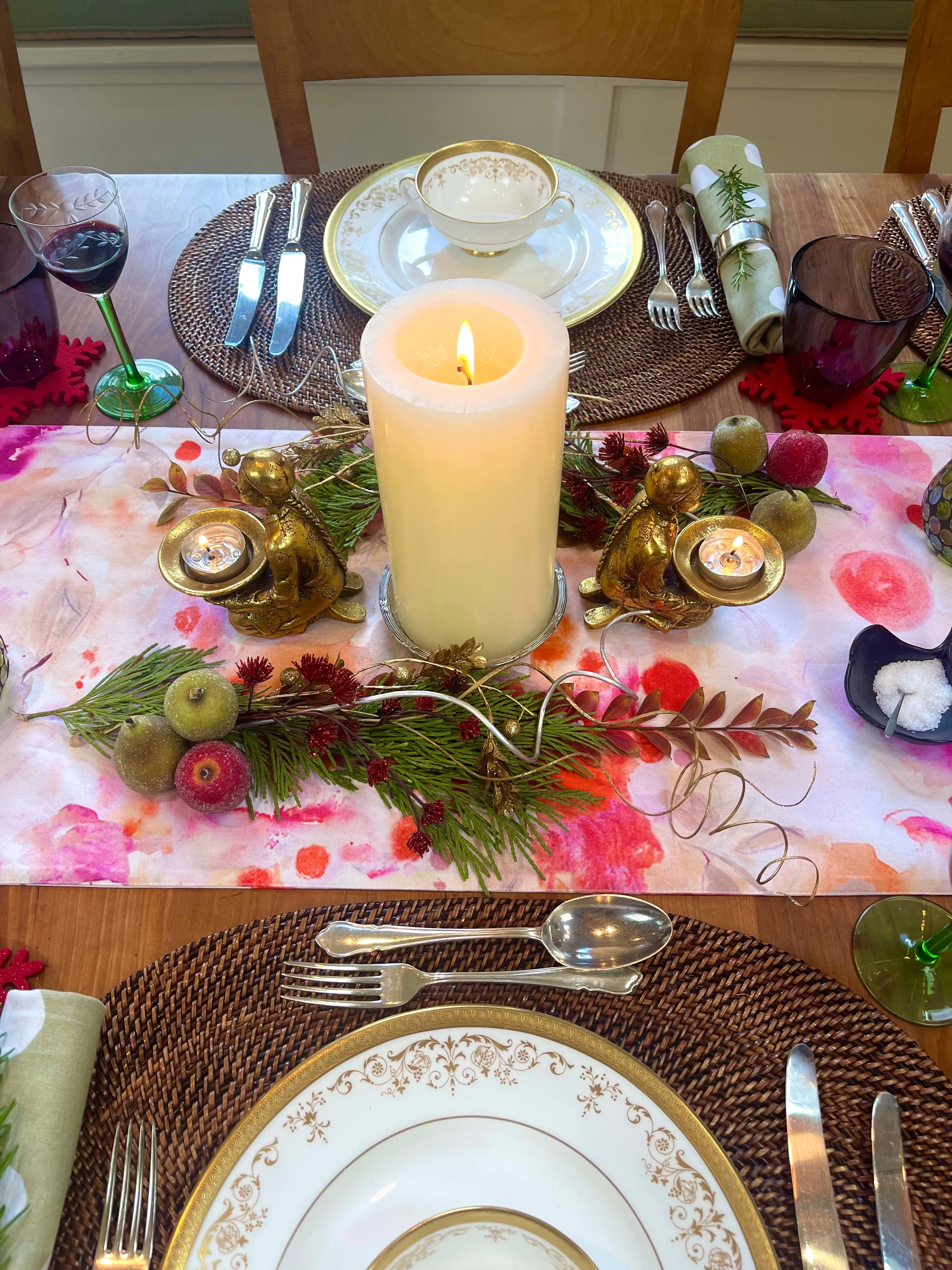 "Profusion" Table Runner