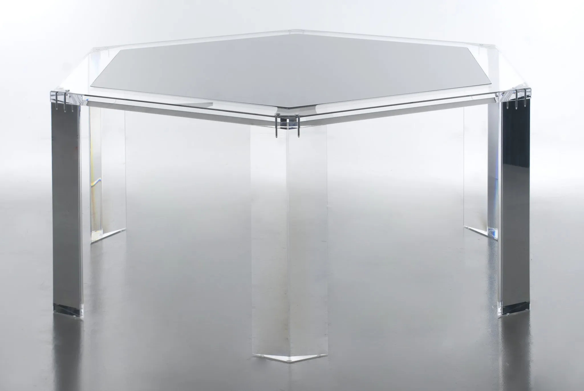 Racketeer Dining Table in Clear with Black Insert