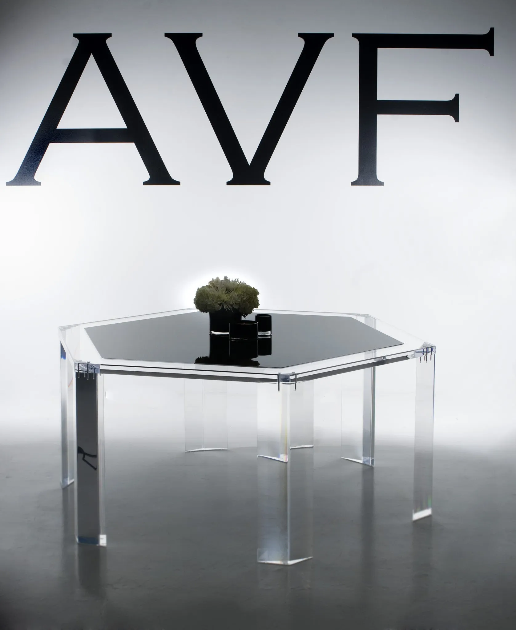 Racketeer Dining Table in Clear with Black Insert