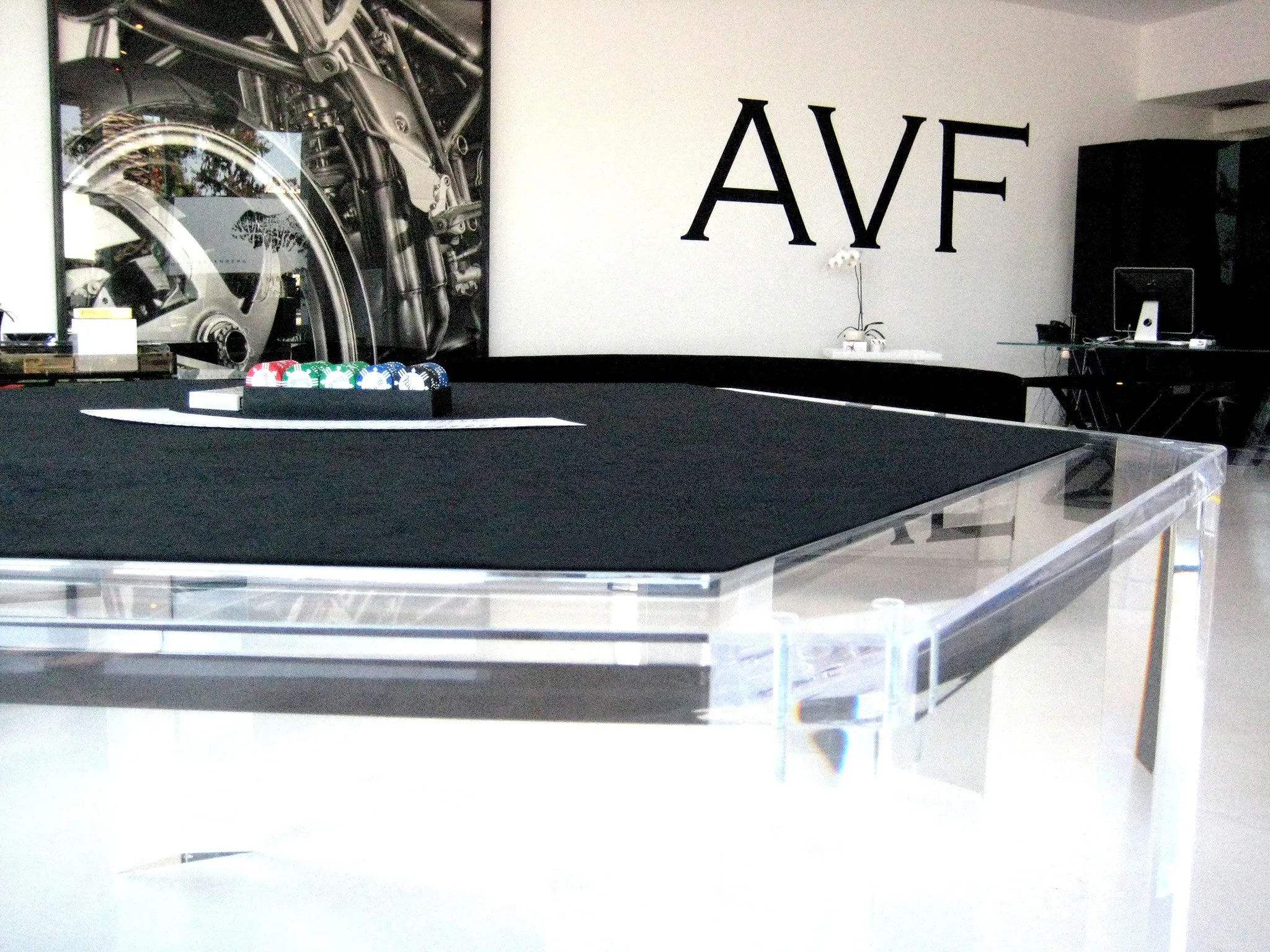 Racketeer Dining Table in Clear with Clear Insert