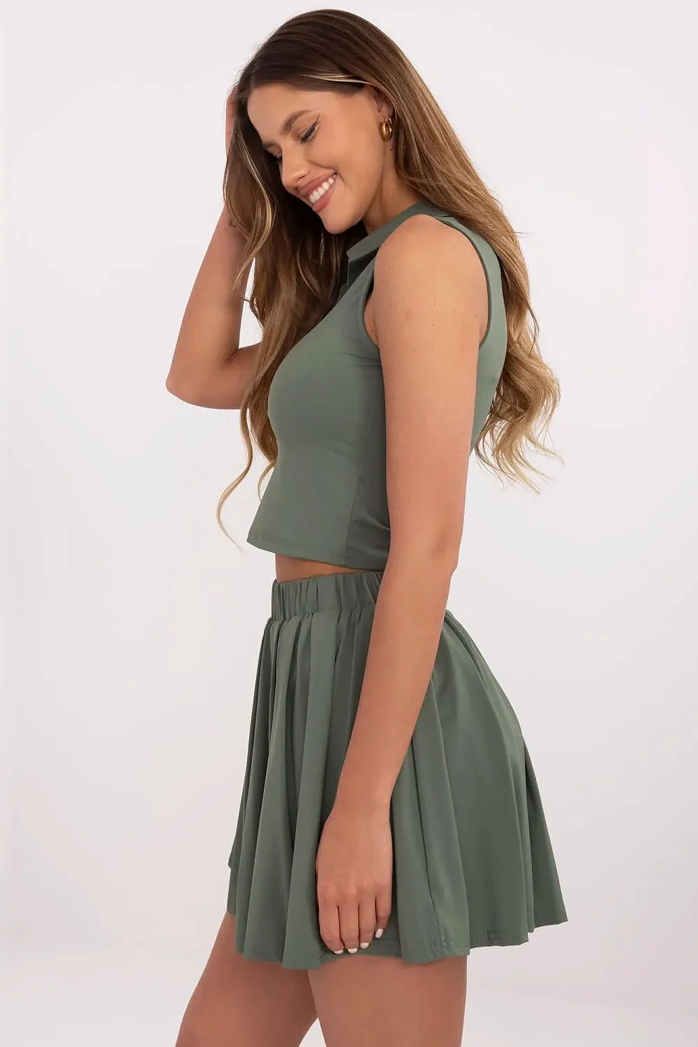Sporty tennis-style women's skirt set
