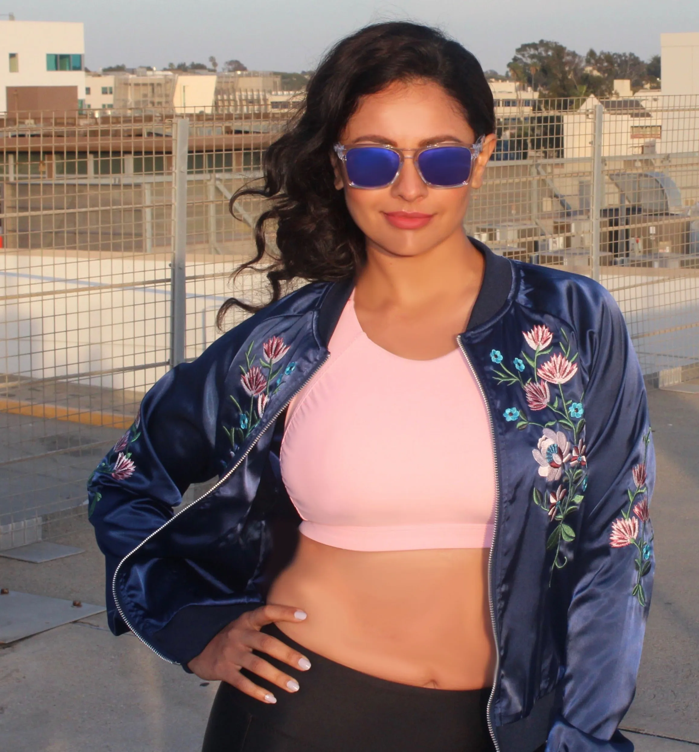 SURRY HILLS CROP // SHELL