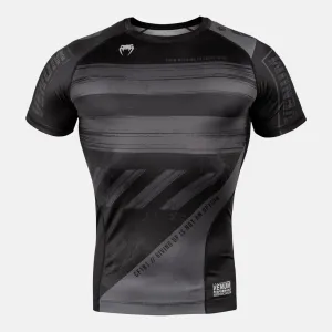 VENUM AMRAP COMPRESSION RASGUARD SHORT SLEEVE
