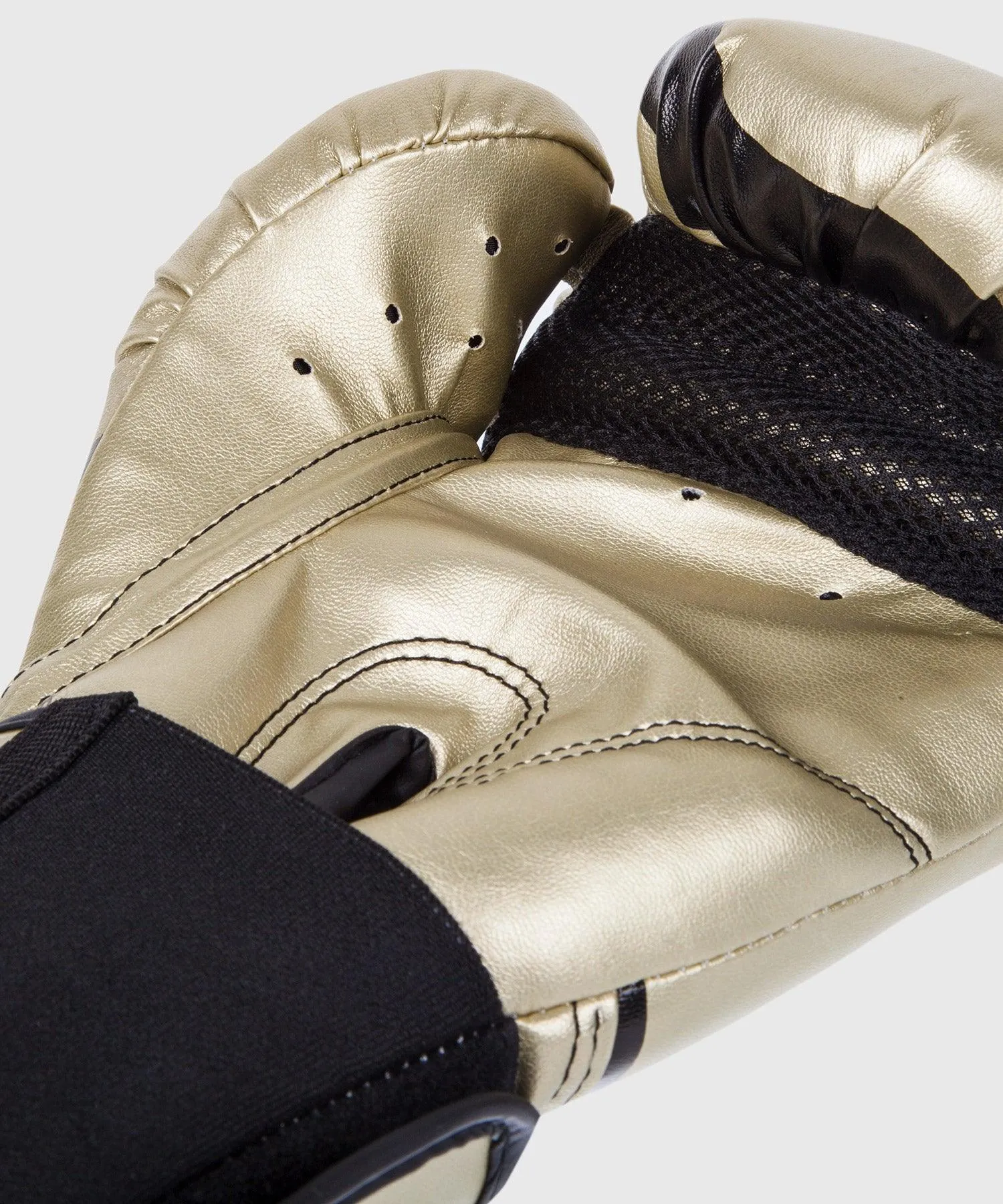 VENUM® CHALLENGER 2.0 BOXING GLOVES