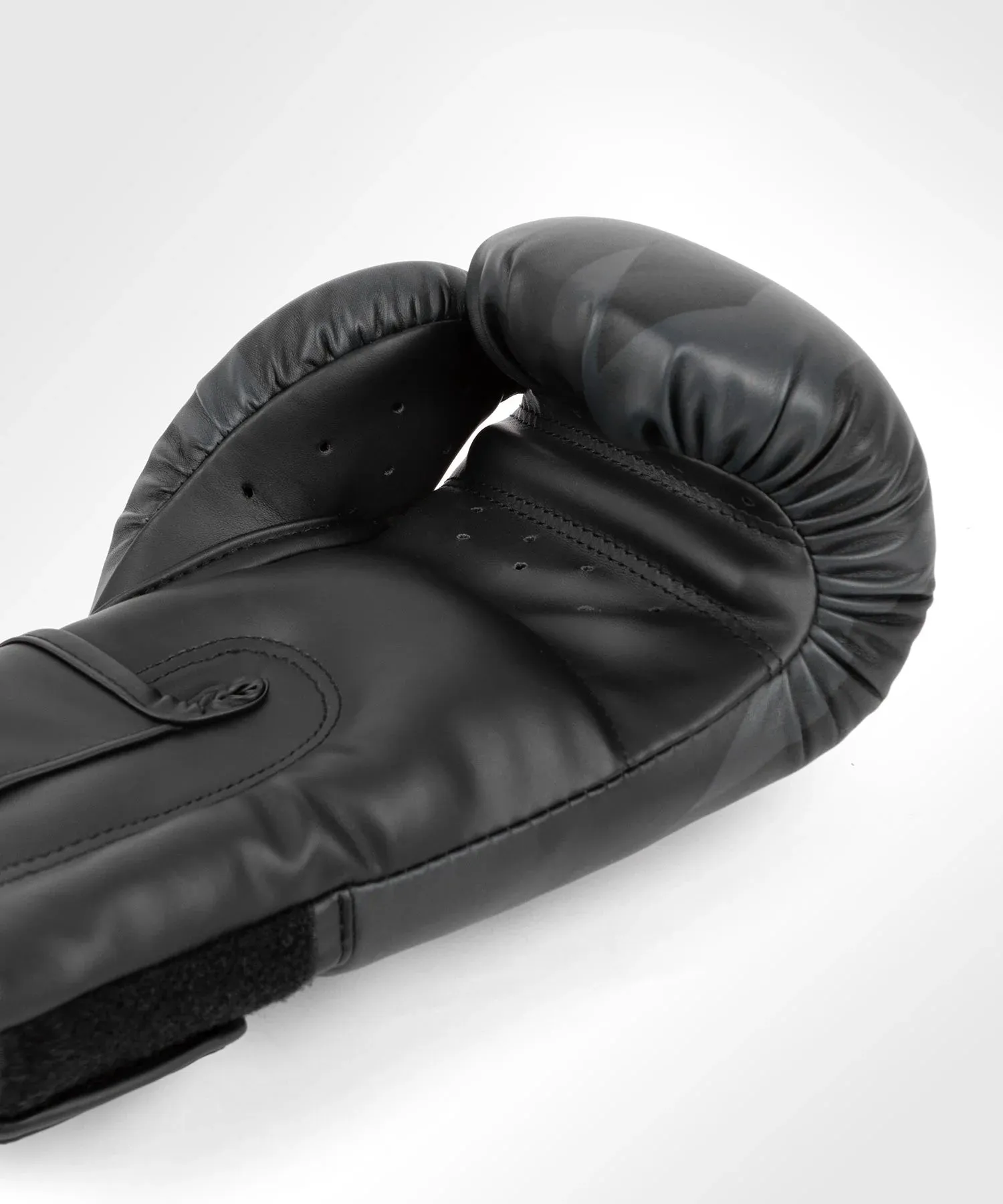 Venum - Razor Boxing Gloves