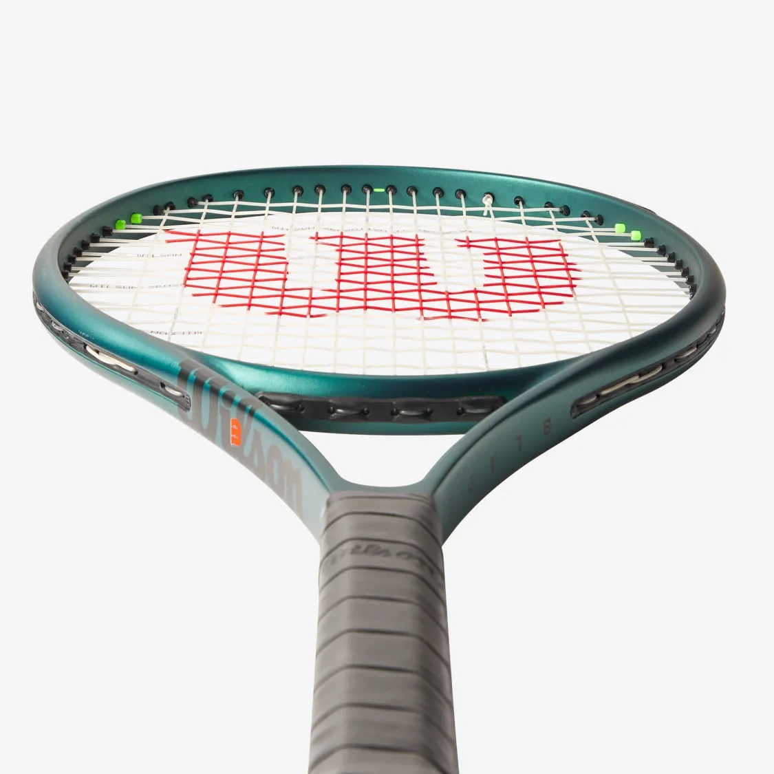 Wilson Blade Junior 26 V9 Tennis Racket